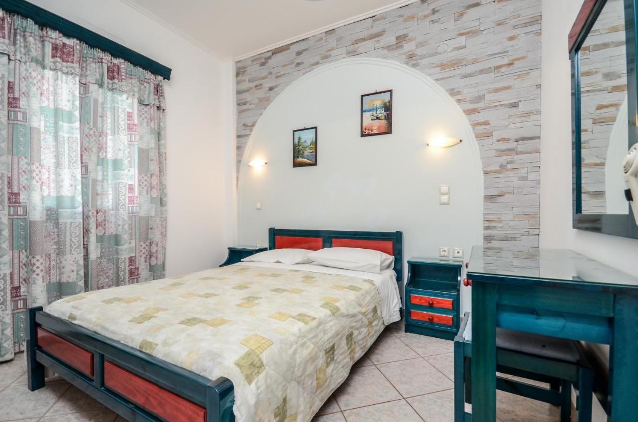 Polemis Studios & Apartments Agia Anna  Екстериор снимка